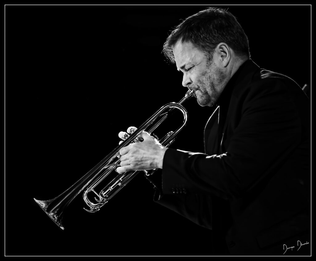 251113 21h44mn50s xh2 1